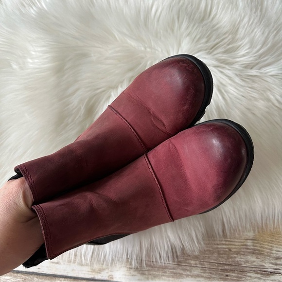 Sorel Joan Of Arctic Wedge Chelsea Boots Shoes Rich Wine 5.5 - Picture 4 of 12